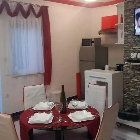 Lukinic Apartment Vir