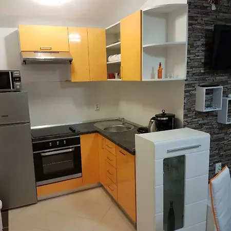 Lukinic Apartment Vir